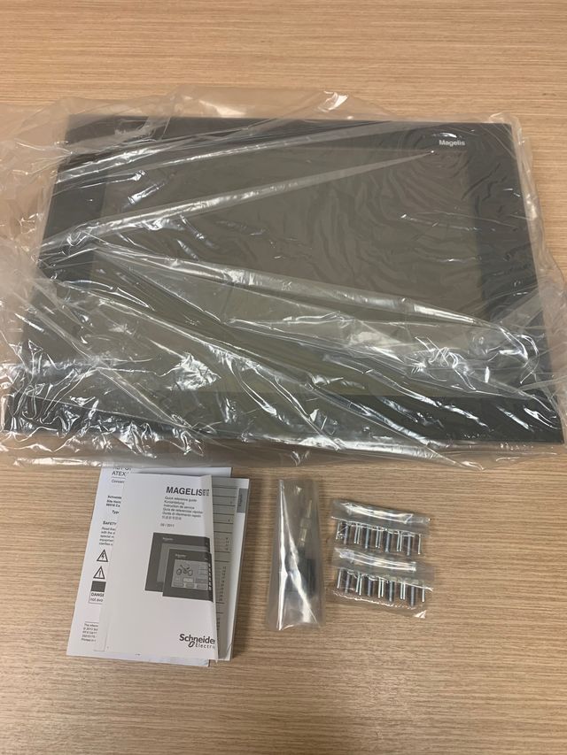 SCHNEIDER electric xbtgt7340 xbtgt 7340 magelis