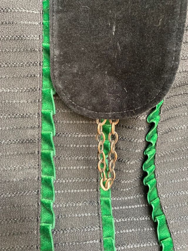 Bolso negro terciopelo