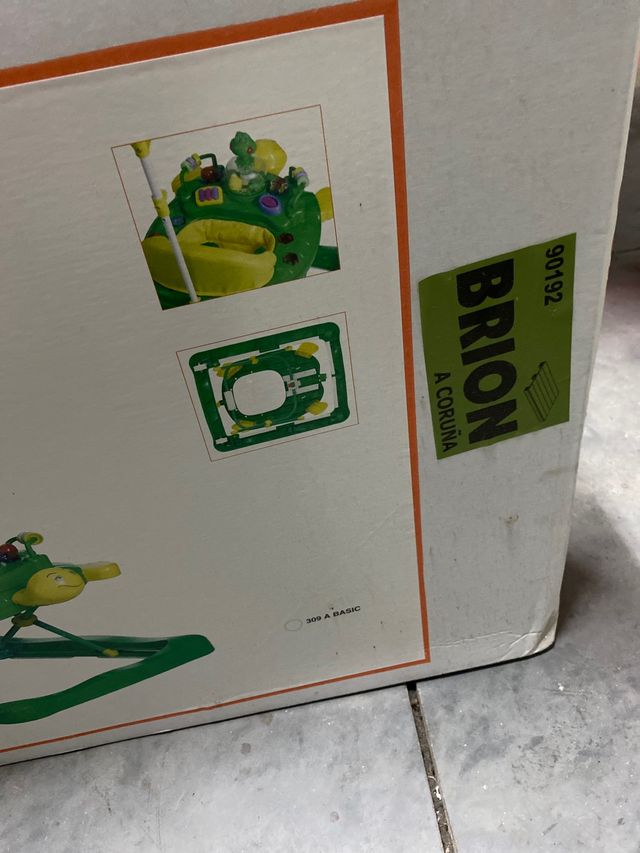 Andador con mesa de actividades nurse