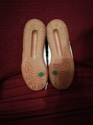 Botas de fútbol sala Marco de segunda mano por 10 EUR en El Provencio en  WALLAPOP