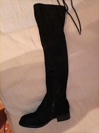 Botas altas planas de segunda mano en Valencia en WALLAPOP