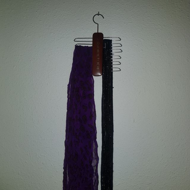 Antiguo corbatero perchero madera vintage