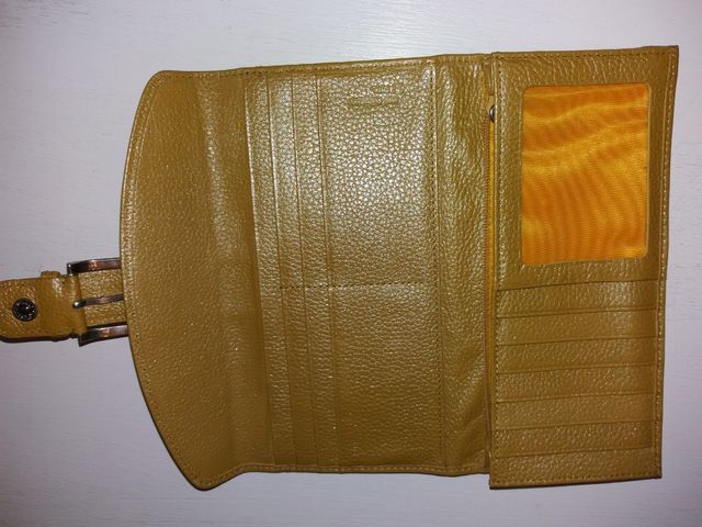 Cartera de piel