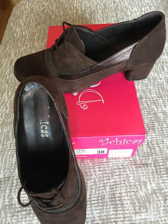  Zapatos ante color moka.Talla 38