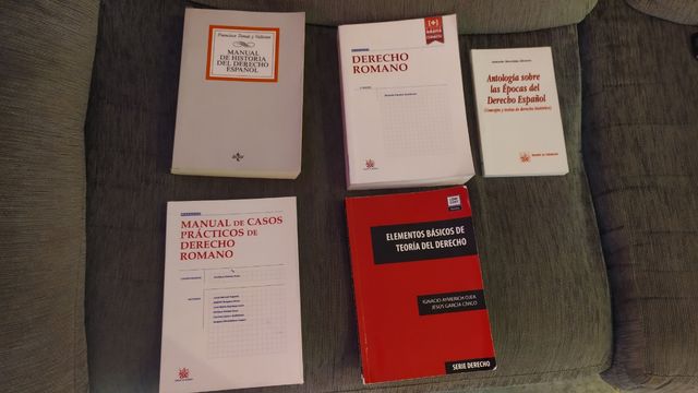 libros de derecho primer año