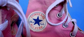 Zapatos Converse rosa chicle. de segunda mano por 25 EUR en Bonares en  WALLAPOP