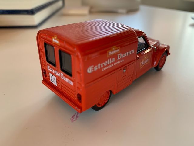 2CV Furgoneta Estrella Damm