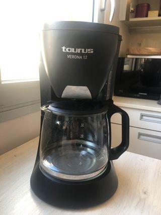 Cafetera Filtro Taurus Verona 12 por 12 tazas de segunda mano por 20 EUR en  Barcelona en WALLAPOP