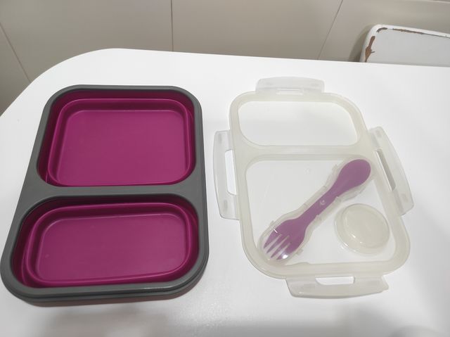 recipiente de silicona plegable.