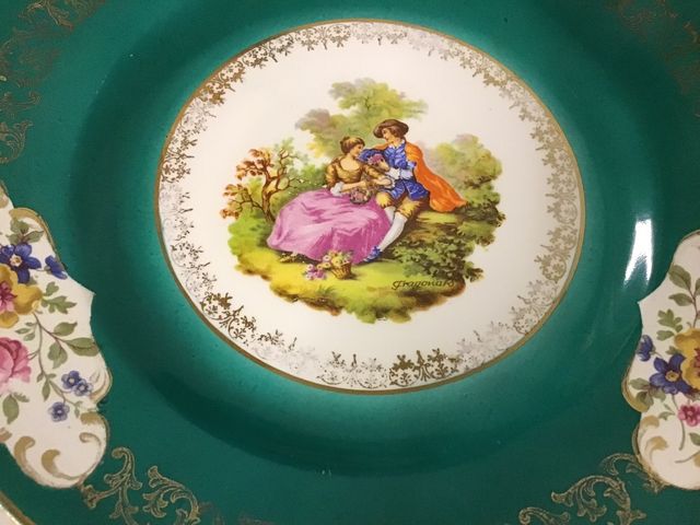 Antiguo plato de porcelana Royal China. Raro.