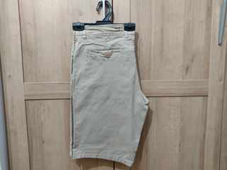Bermudas Álvaro Moreno Talla 48 de segunda mano por 10 EUR en  Entrambasaguas de Burgos en WALLAPOP