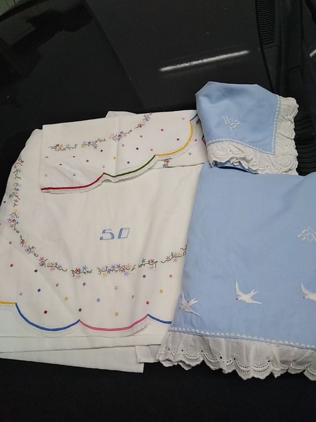 2sabanas bordadas para cuna