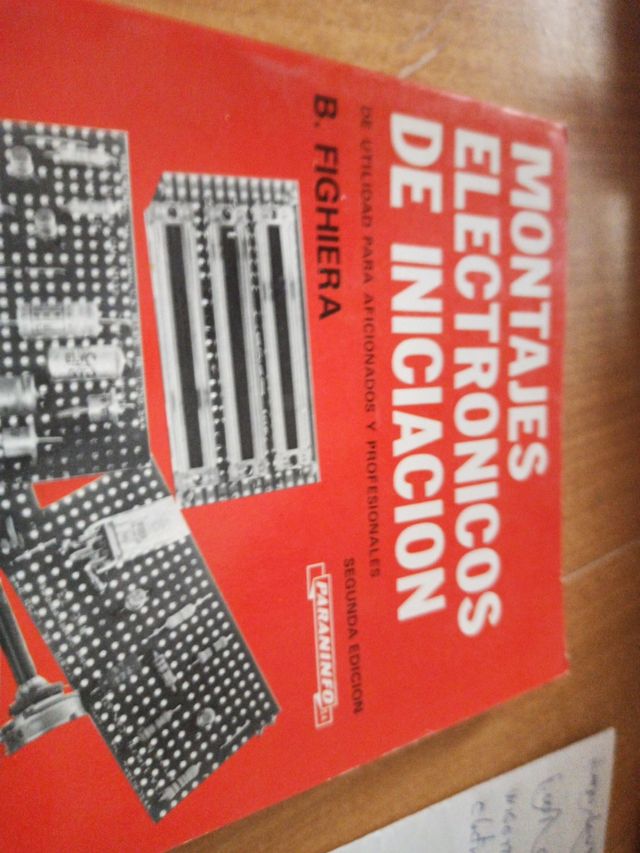 Libro de Montajes Electrónicos de Iniciación
