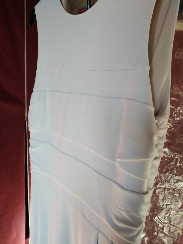 VESTIDO BLANCO ROTO. T. 38