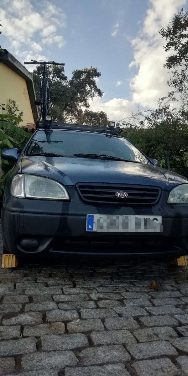 Camper KIA Carens 2001 - foto 1
