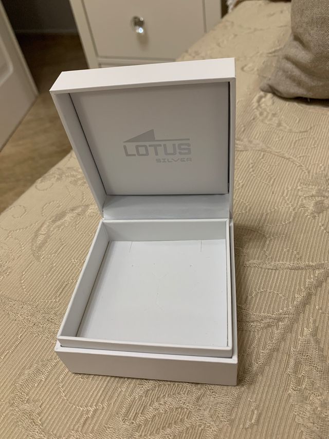Caja reloj LOTUS