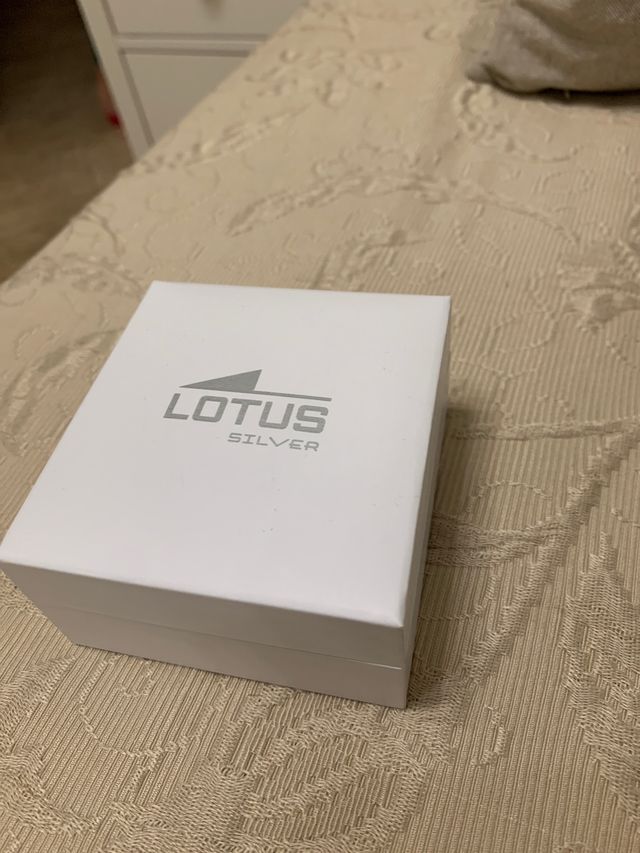 Caja reloj LOTUS