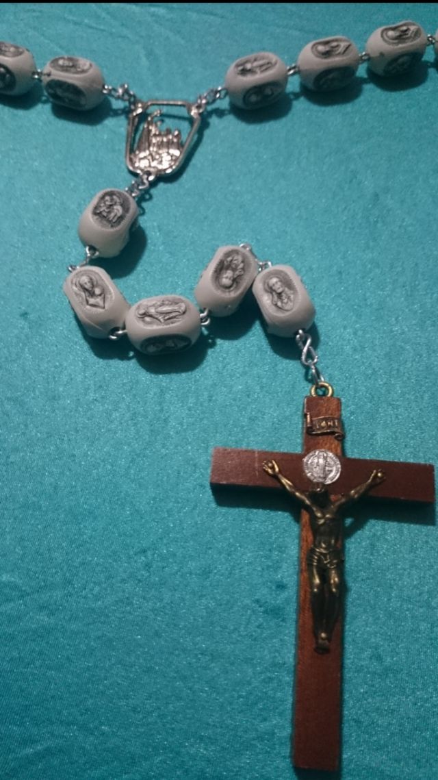 Rosario de Pared luminoso.