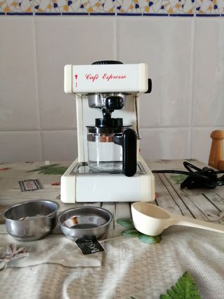 Cafetera de segunda mano en Requena en WALLAPOP