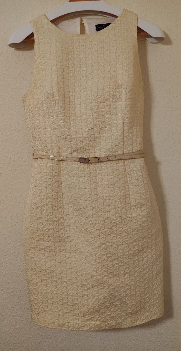 VESTIDO JACQUARD AMARILLO. Impecable!!