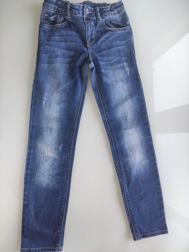 (929) Pantalón vaquero ZARA 8 años