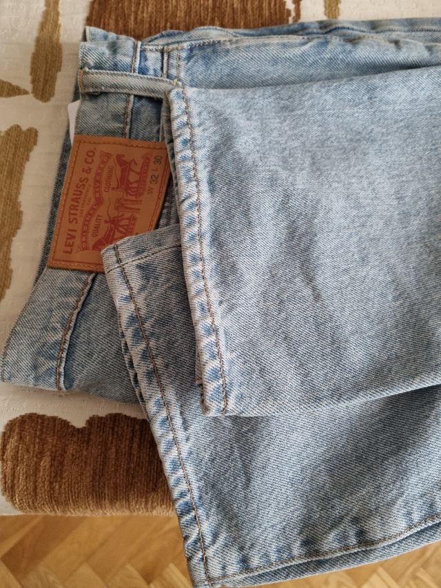 pantalon levis 511 W32 L 30
