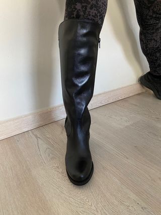 Botas caña alta natalia blanco de segunda mano por 40 EUR en Sant Just  Desvern en WALLAPOP