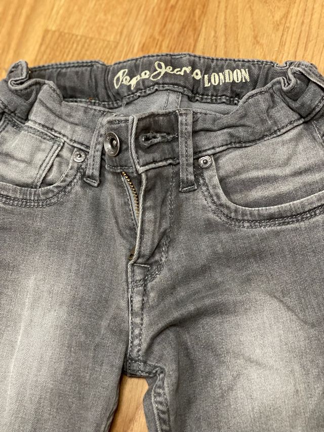 Pantalón vaquero para niña talla de 8 años