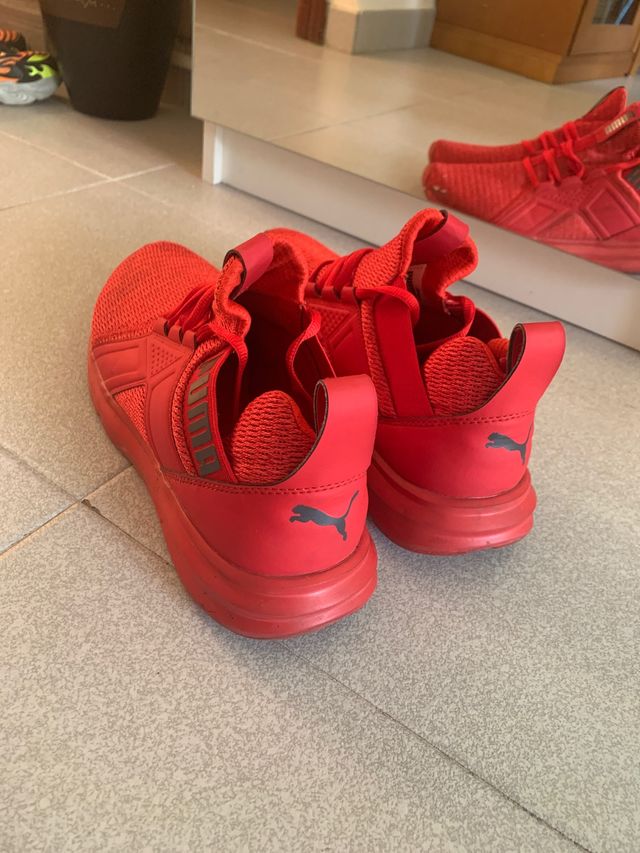 Deportivas Puma rojas 