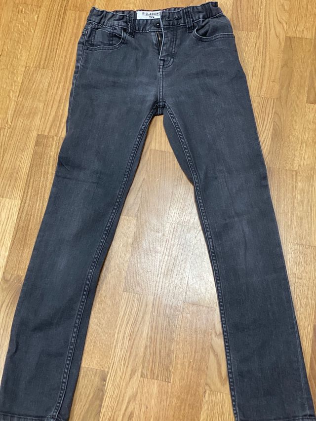 Pantalón vaquero para niño talla de 10.  Billabong