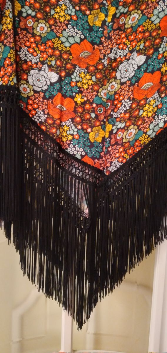 Espectacular blusa con flecos 