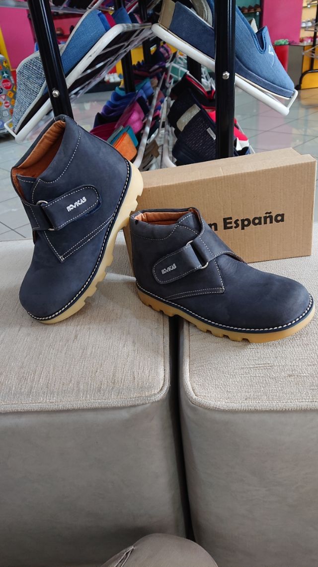 Botas Piel nuevas sin estrenar Talla 34