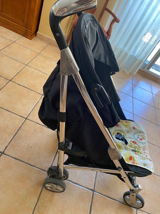 Silla de paseo I'coo pluto con plástico de lluvia