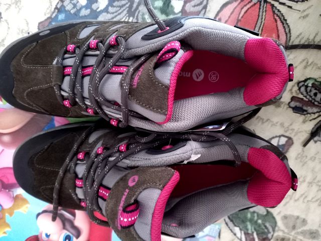 Montañeras  Nuevas  con etiqueta 