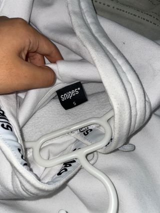 Sudadera blanca Snipes de segunda mano por 25 EUR en Utebo en WALLAPOP