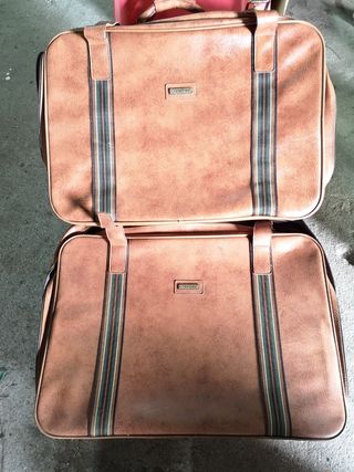 Maletas de viaje antiguas de segunda mano por 27 EUR en Rois en WALLAPOP