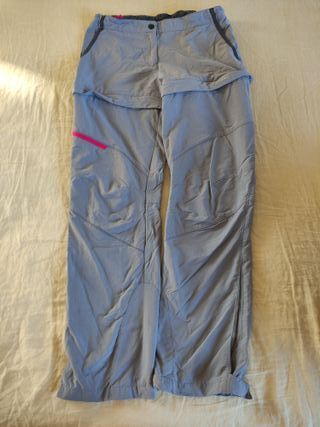 Pantalones montaña Decathlon de segunda mano por 10 EUR en Navalquejigo en  WALLAPOP