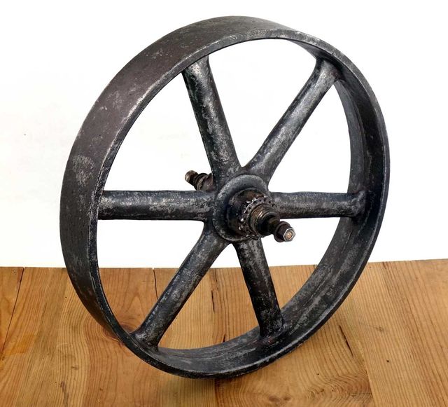 RUEDA DE HIERRO FUNDIDO 42CM AÑOS 30