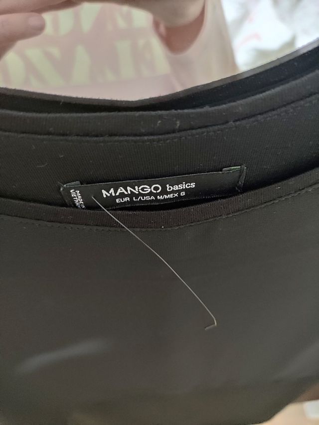 vestido negro de Mango