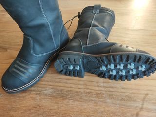 Botas de Moto-talla 35\\/36\\/37 -Spada-Negro-Cuero de segunda mano por 25  EUR en Matadepera en WALLAPOP