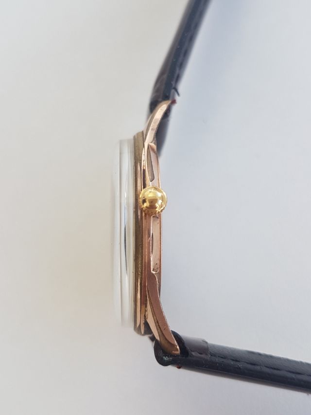 Reloj a cuerda Flica mide 35 mm de caballero.Suizo