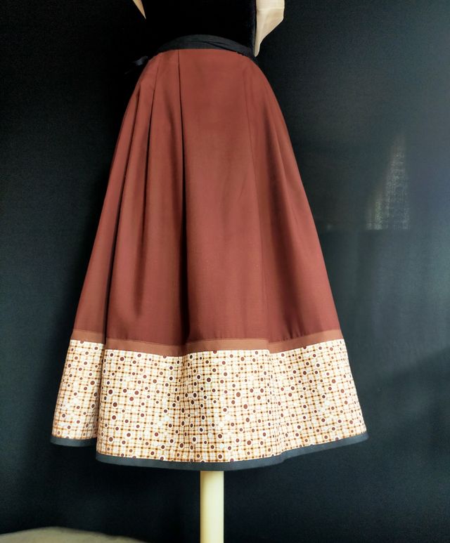 Vestido de baserritarra. Adulto.