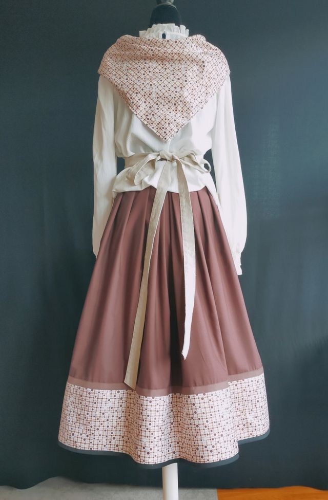 Vestido de baserritarra. Adulto.