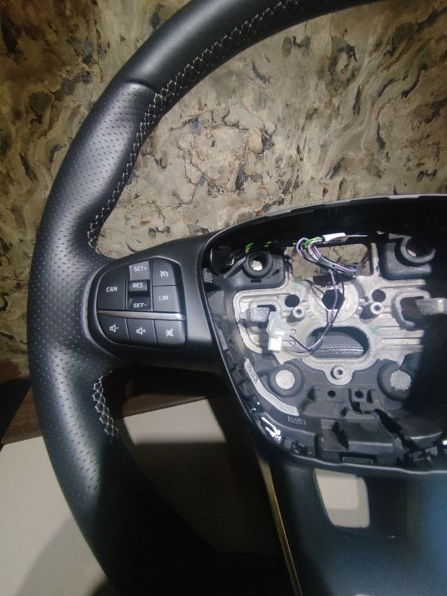 Se vende Volante Ford Fiesta ST