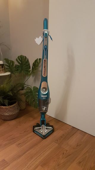 Aspirador escoba Rowenta Air Force Extreme de segunda mano por 30 EUR en  Castelldefels en WALLAPOP