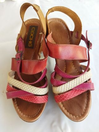 SANDALIAS MUJER TALLA 37 de segunda mano por 6 EUR en Málaga en WALLAPOP