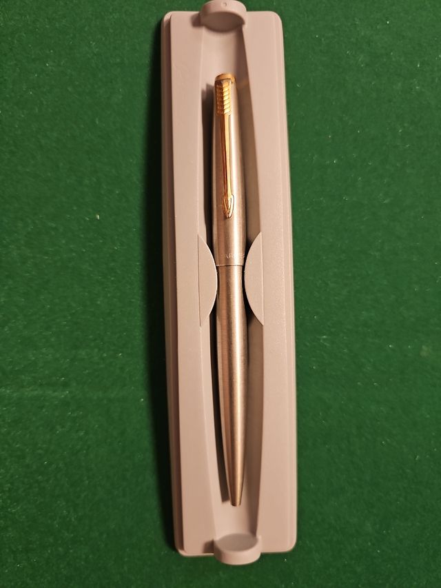 Bolifrafo Parker Clásico con el Clip de Oro