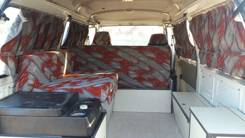 Nissan Vanette 1992 - foto 1