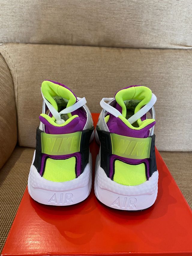 Nike Air Huarache Magenta. Talla 36