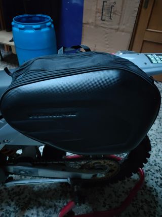 Maletas o Alforjas moto de segunda mano por 45 EUR en Toledo en WALLAPOP